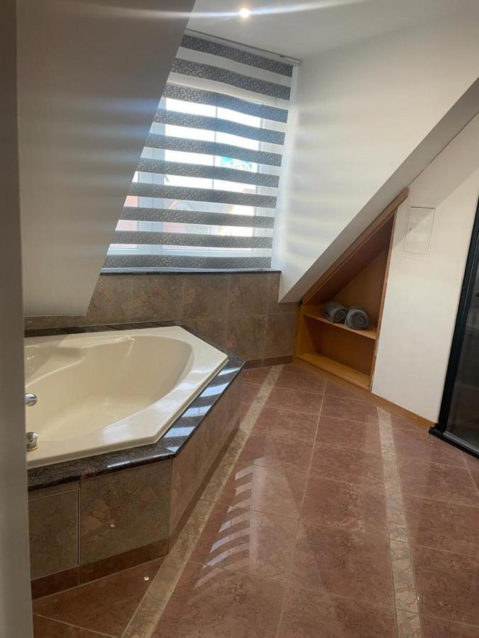 Bobenheim-Roxheim Luxurioese Wohnung Im Herzen Von Rlp מראה חיצוני תמונה